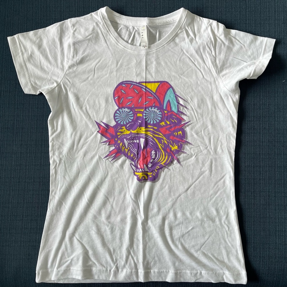 Wildcat womens t-shirt/ size M